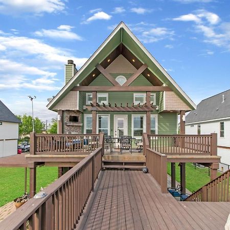 Luxury Waterfront Home Family And Pet Friendly Near Surfside Beach 11 Mins Фріпорт Екстер'єр фото