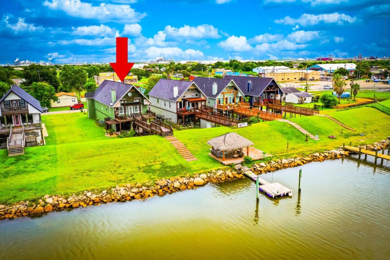 Luxury Waterfront Home Family And Pet Friendly Near Surfside Beach 11 Mins Фріпорт Екстер'єр фото